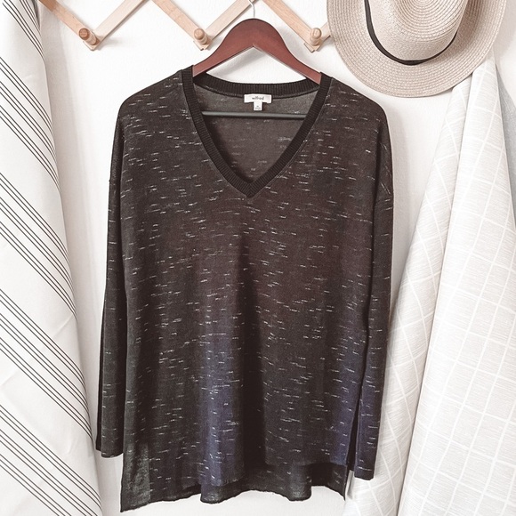 Aritzia Wilfred Oversized V-Neck Split Hem Long Sleeve Top - Picture 1 of 3